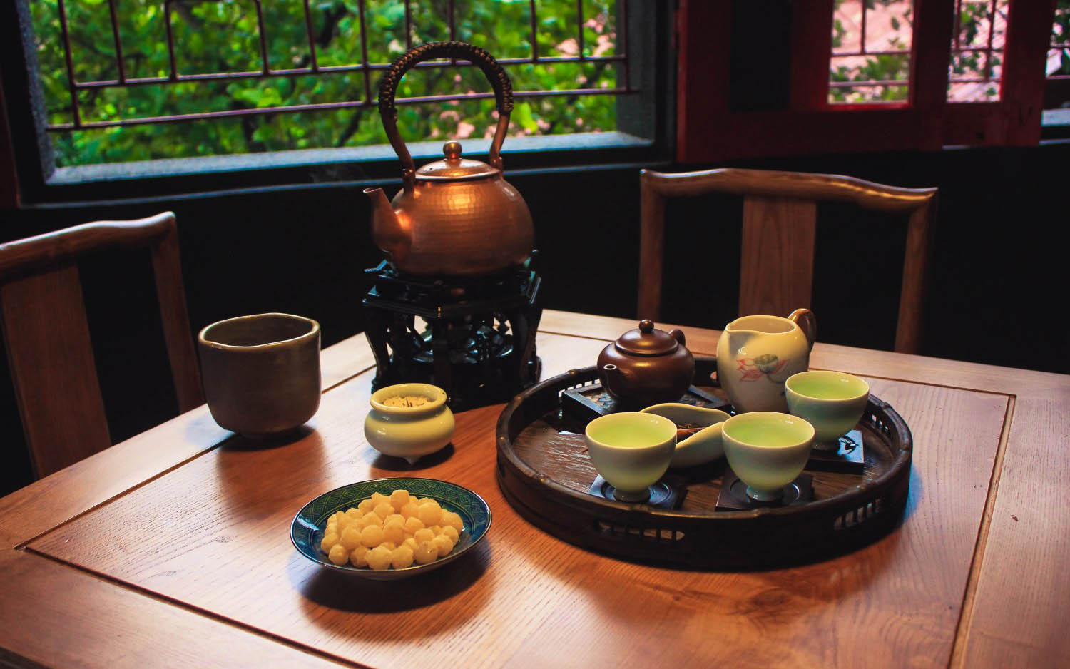 Vừa giữ được những nguyên tắc cơ bản của trà đạo và vừa giữ trọn văn hóa Việt Nam đã tạo nên vẻ đẹp văn hóa trà đạo Việt gần gũi, dung dị nhưng đậm đà, quyến rũ. 